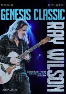 Grafika. Plakat koncertu. Na czarnym tle zdjęcie gitarzysty w koszuli w kratkę. Ma długie proste włosy i siwą brodę. Nad zdjęciem napis: Genesis Classic. Po prawej krawędzi: Ray Wilson.